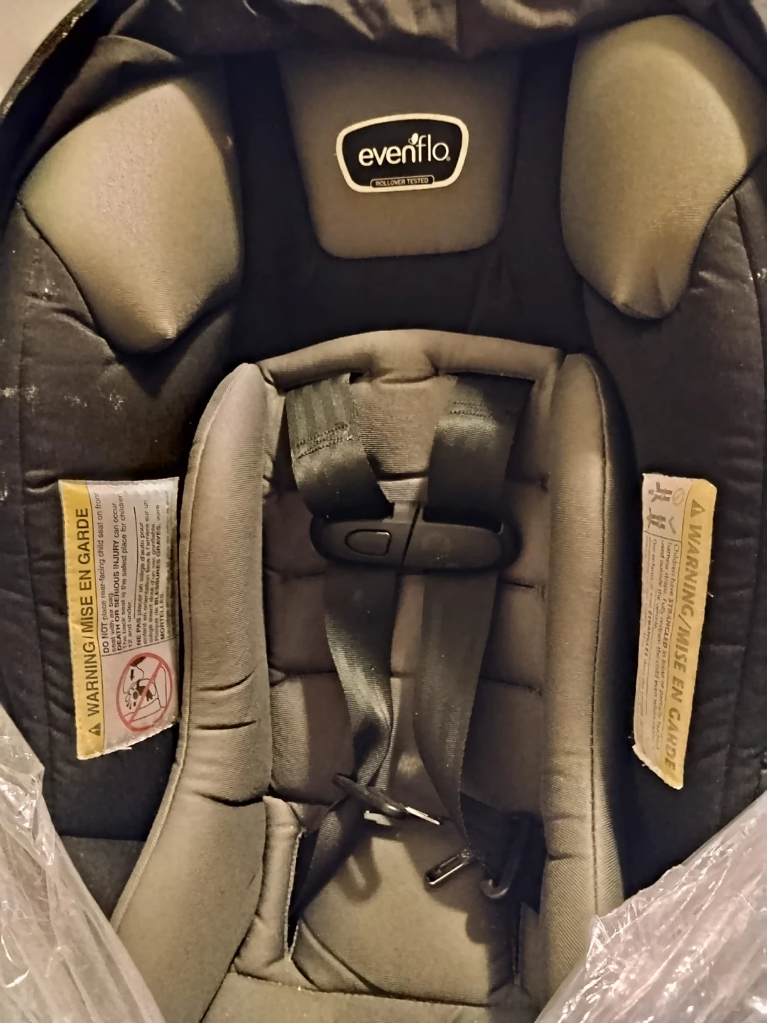 Evenflo Infant Car Seat + Base - photo 3