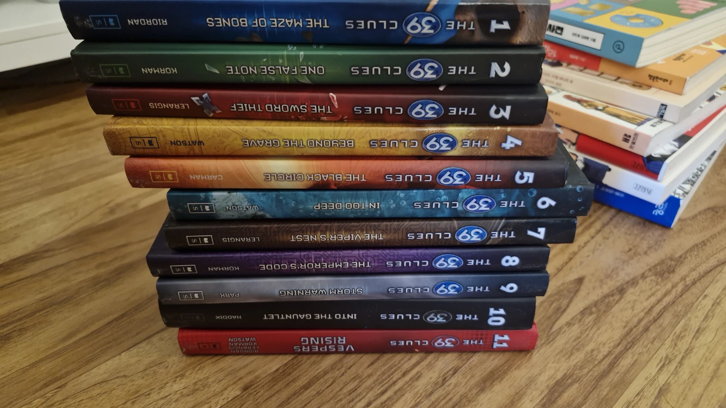 The 39 Clues Book Series Collection - photo 2