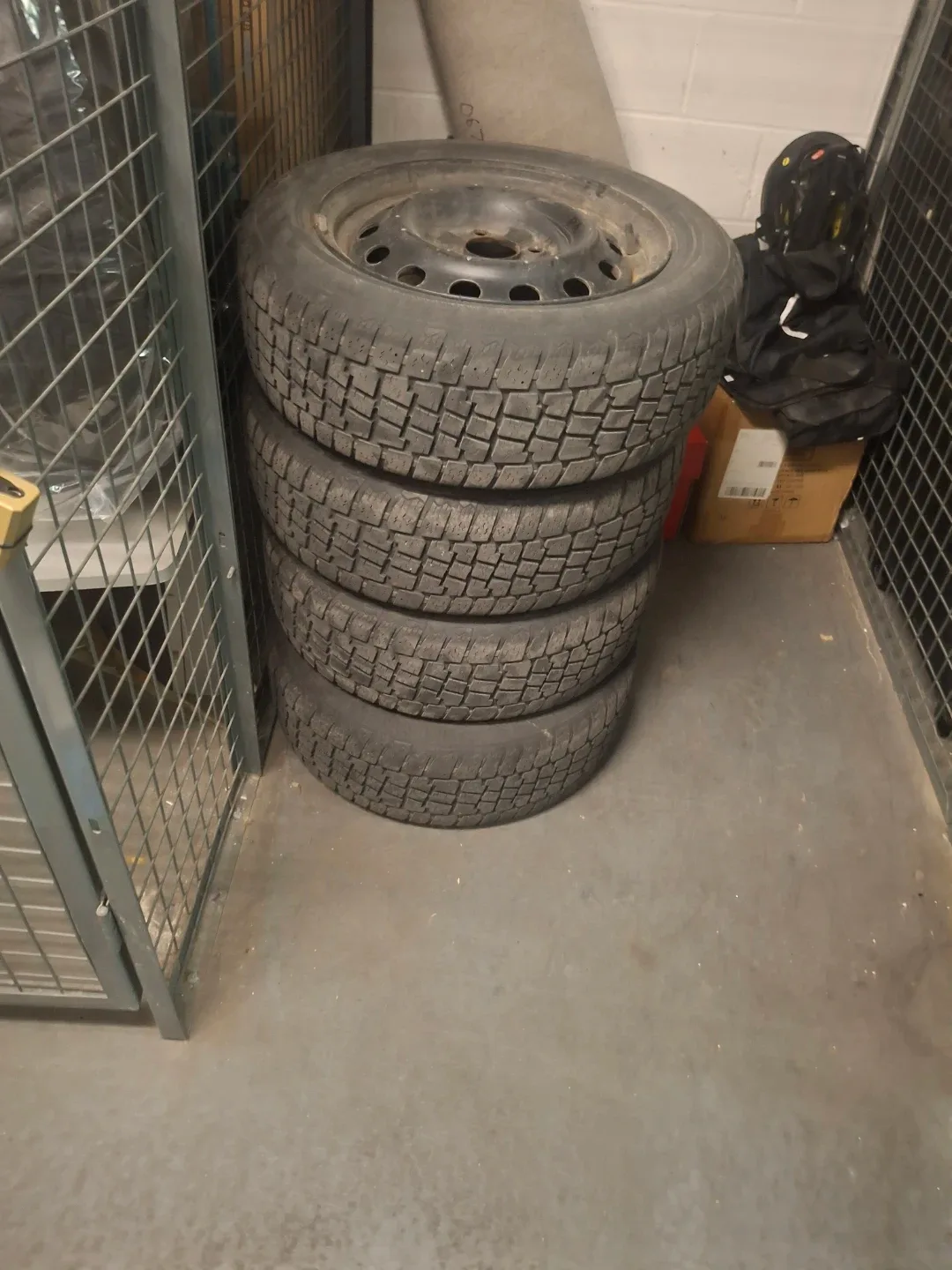 Winter tires ford fiesta 2014 - photo 3