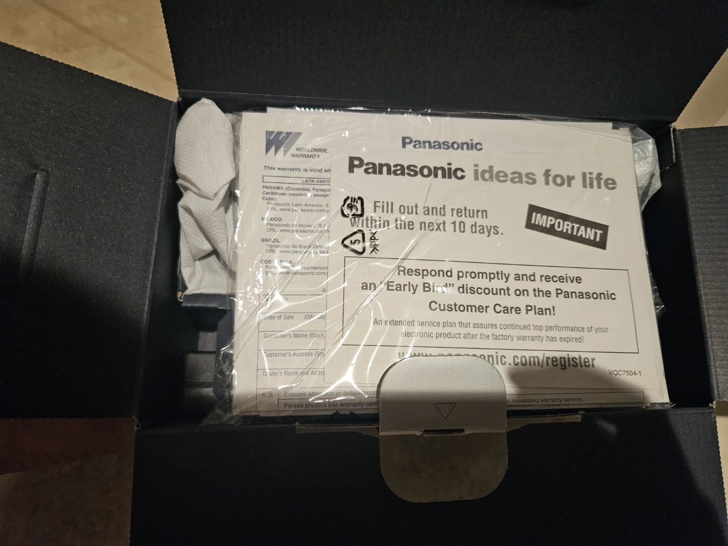 Panasonic Lumix DMC-GF2K Camera Kit with 14-42mm Lens - photo 2