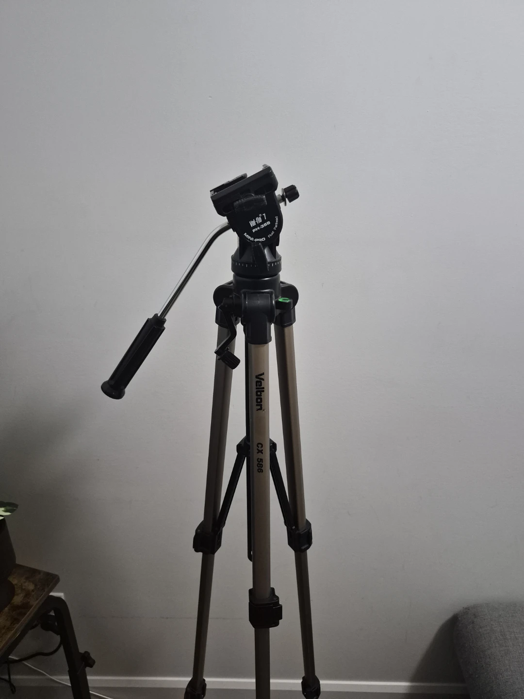 Velbon CX 586 Tripod
