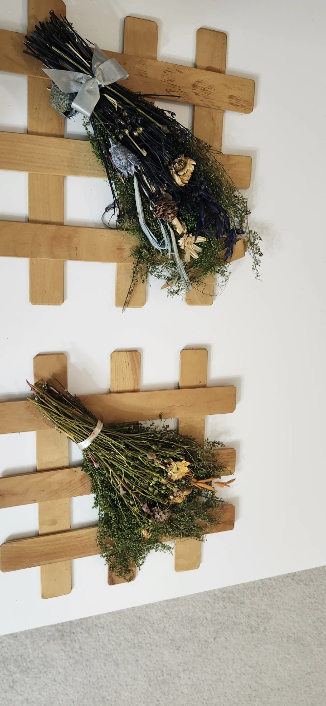 Dried Flower Arrangements on Wooden Lattice Decor