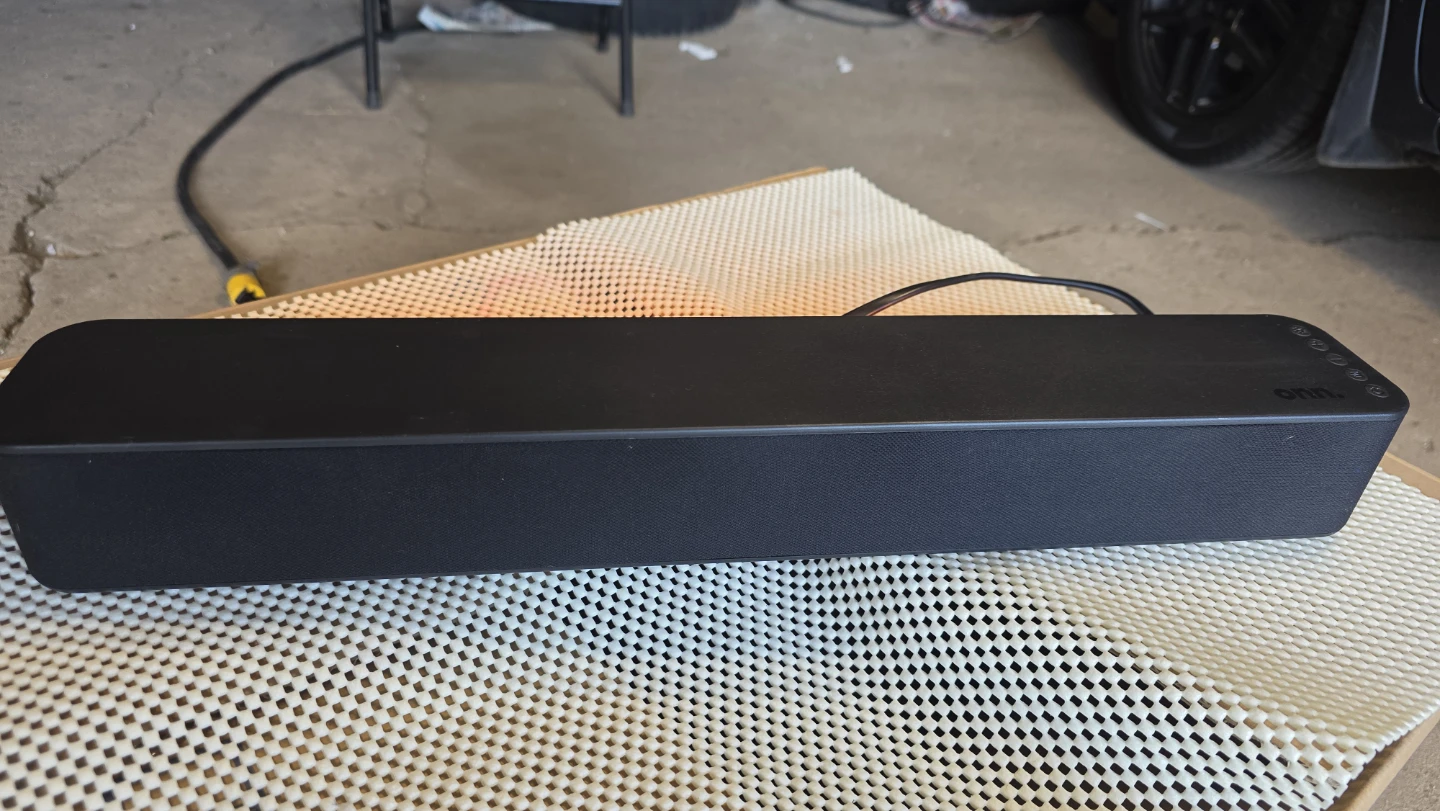 Onn Soundbar with LED Accent Light - photo 2