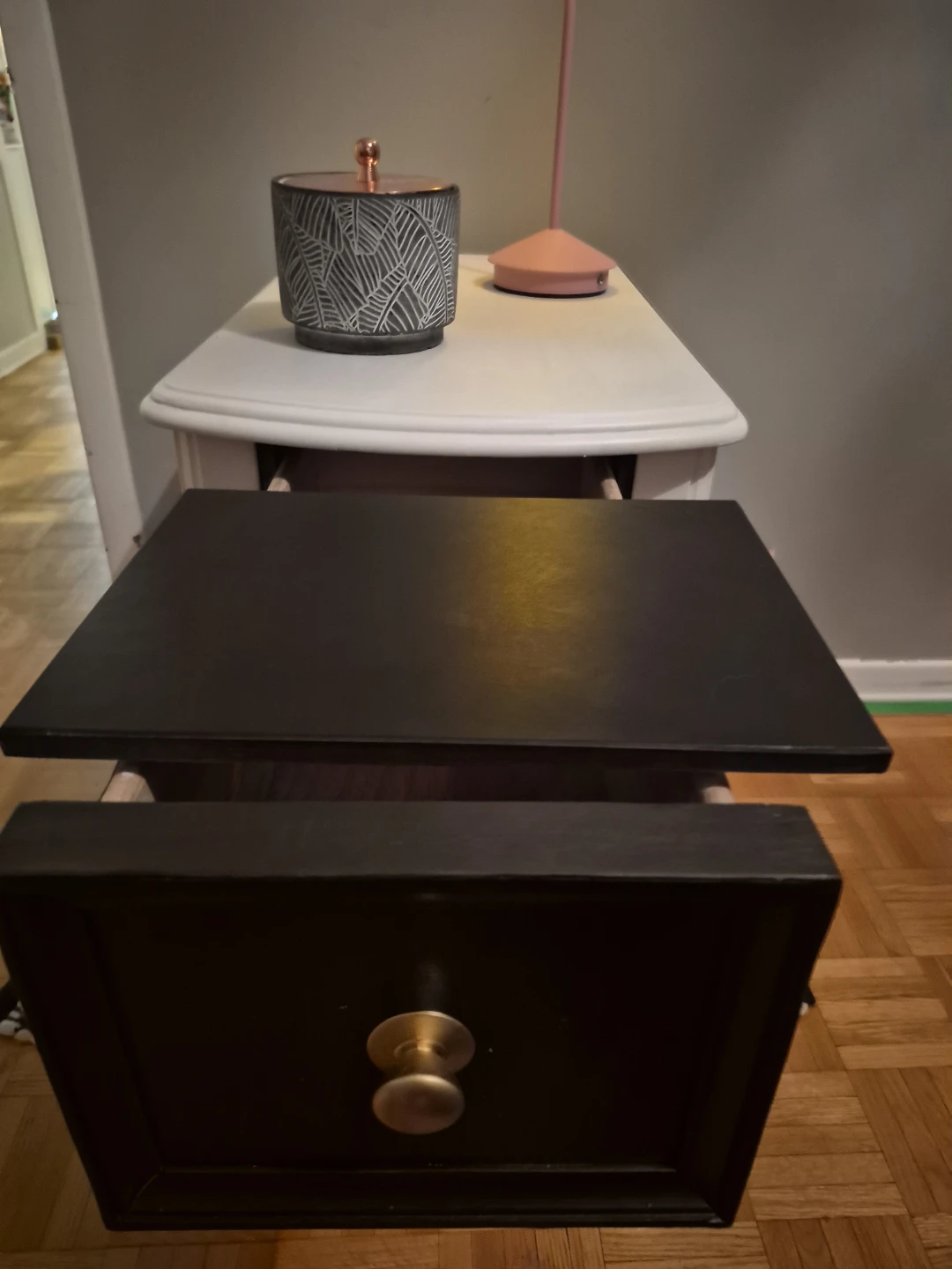 White and black bedroom/bathroom end table with drawer - photo 5