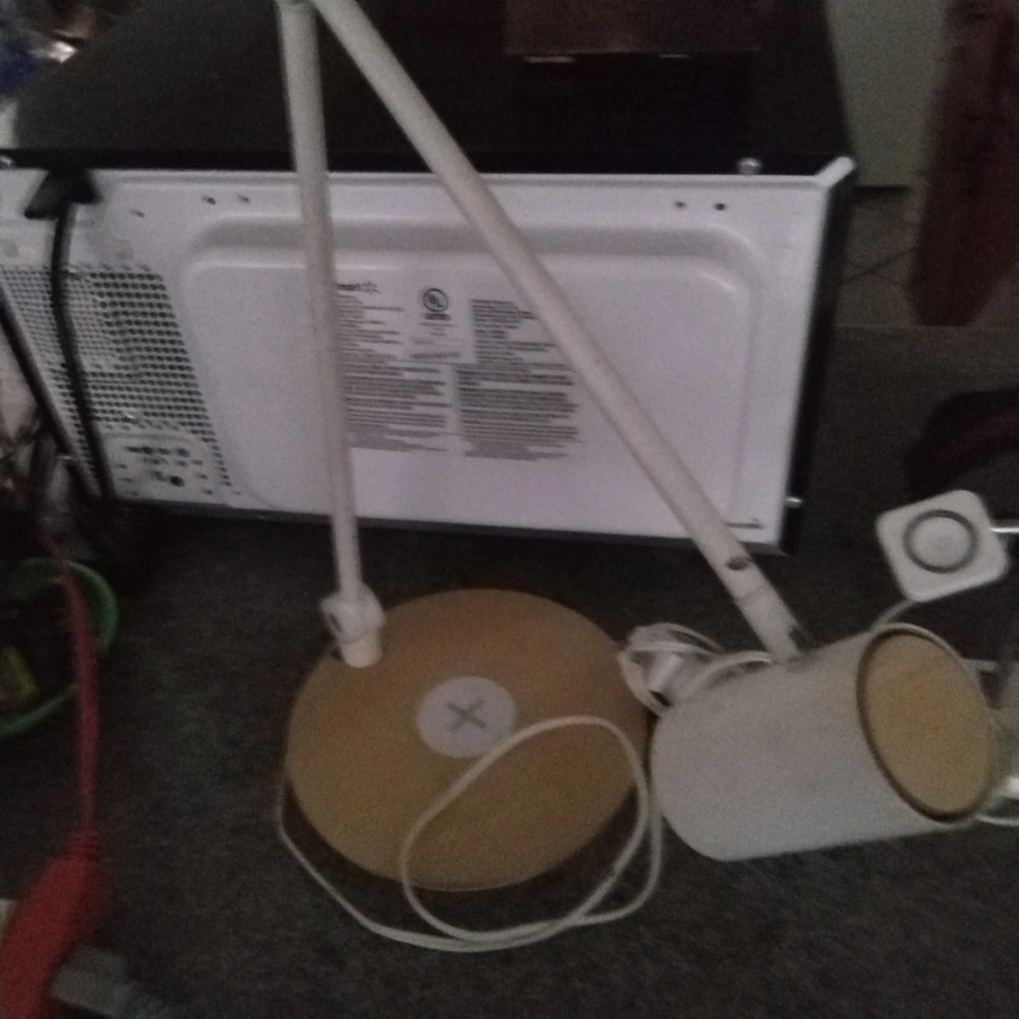Ikia lamq whit wireless charger