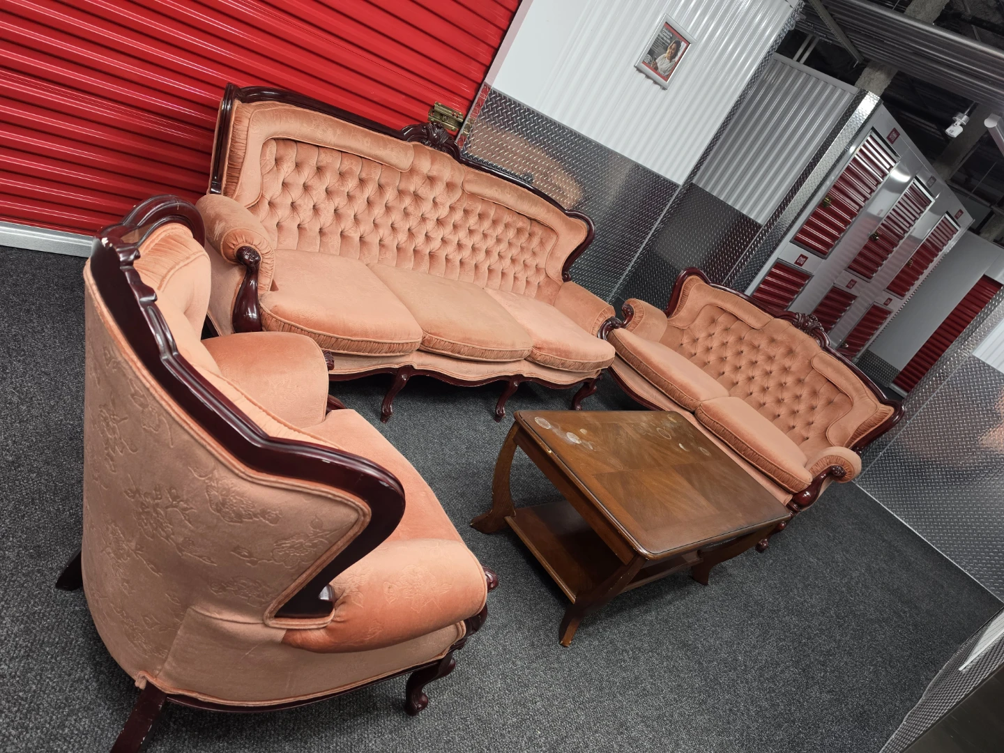 Vintage Velvet Sofa Set with Coffee Table - photo 5