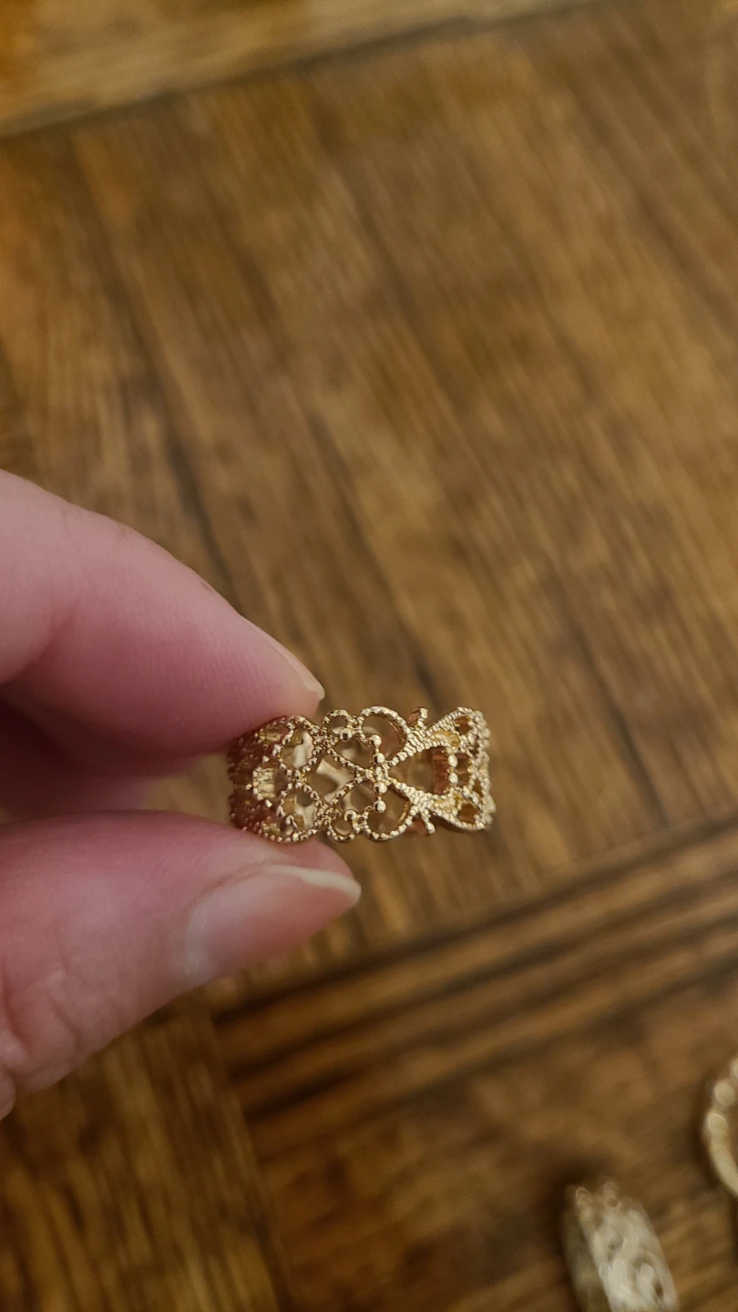 Gold-tone rings size 7 - photo 2