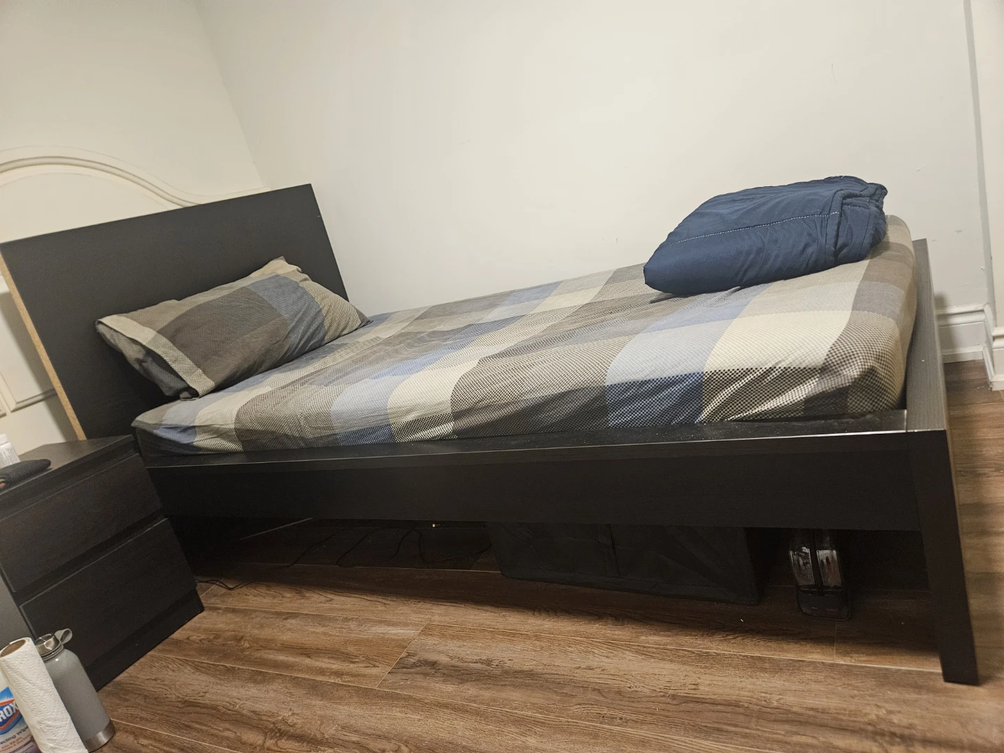 IKEA Twin Bed Frame + Mattress + Side Table - photo 2