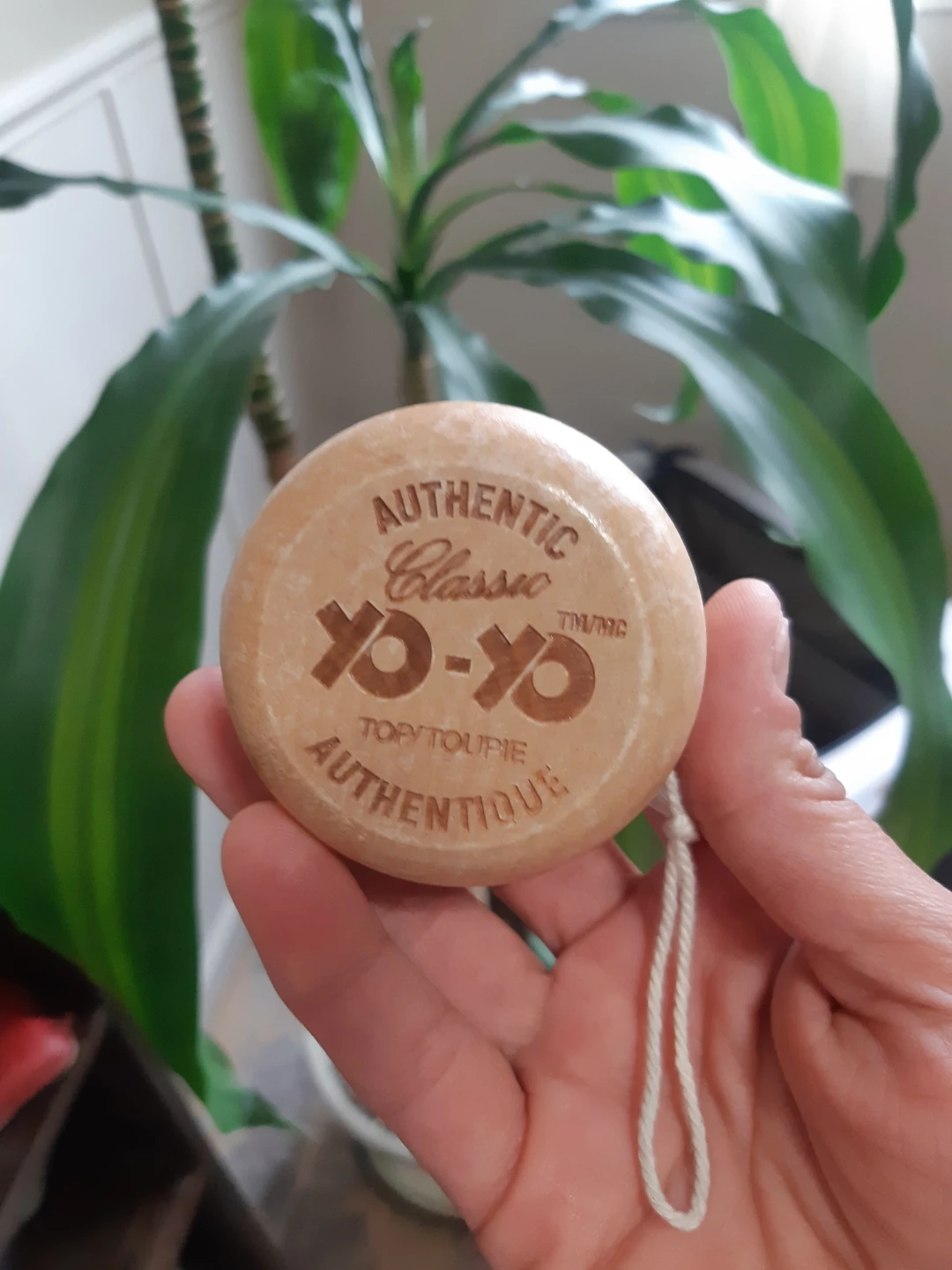 Authentic Wooden Classic Yo-yo