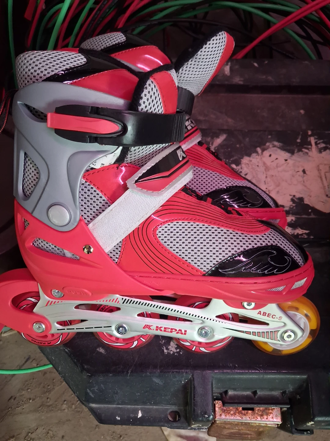 BRANDNEW KAPEI  INLINE ROLLER BLADES - photo 4
