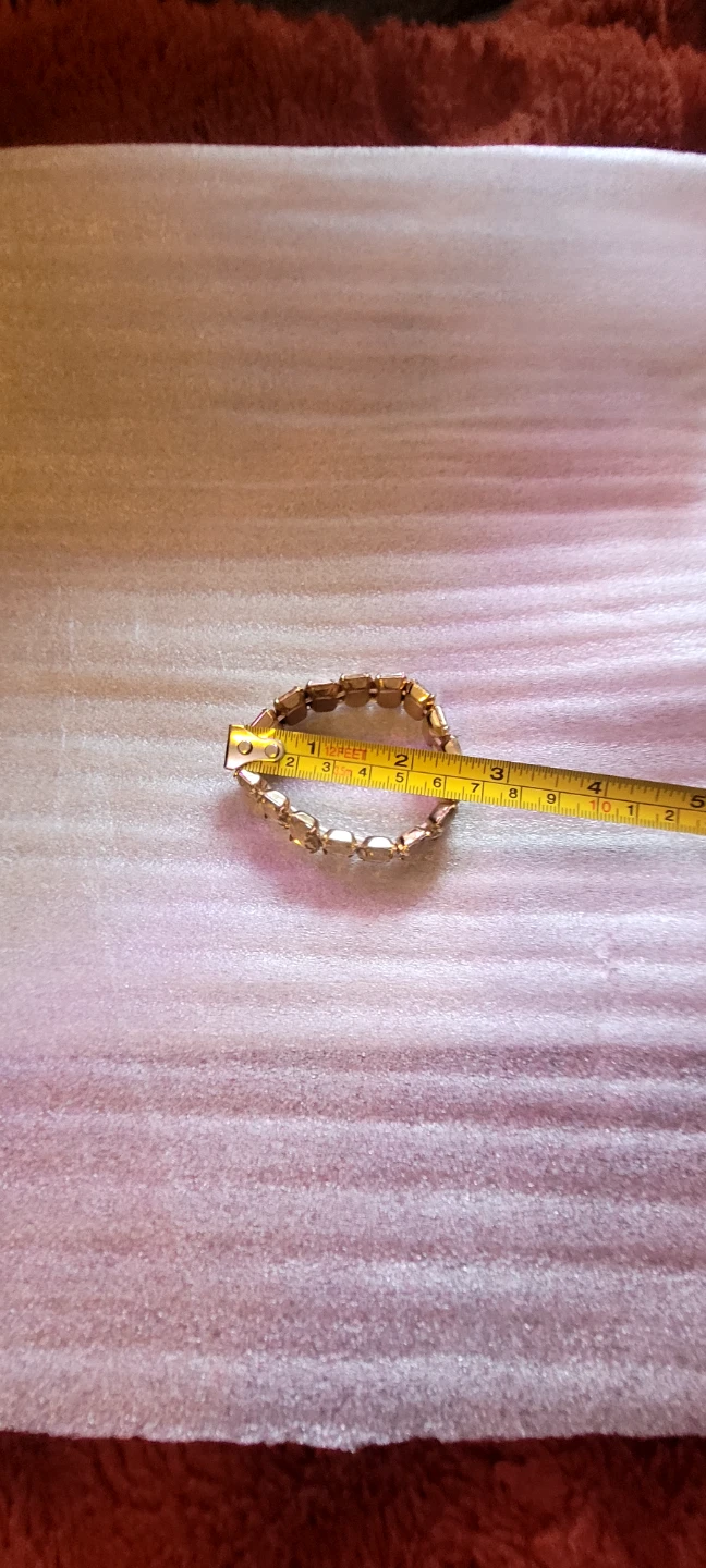 Gold-tone Stretch Bracelet with Clear Baguette Stones - photo 3