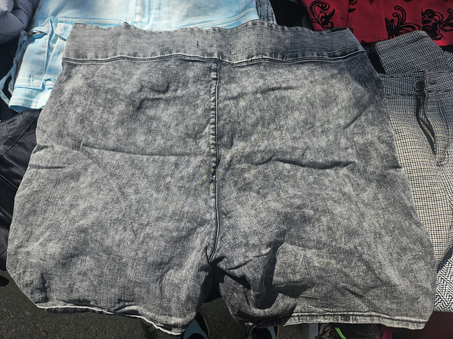 Almost Famous Gray Acid Wash Shorts 3X - photo 3