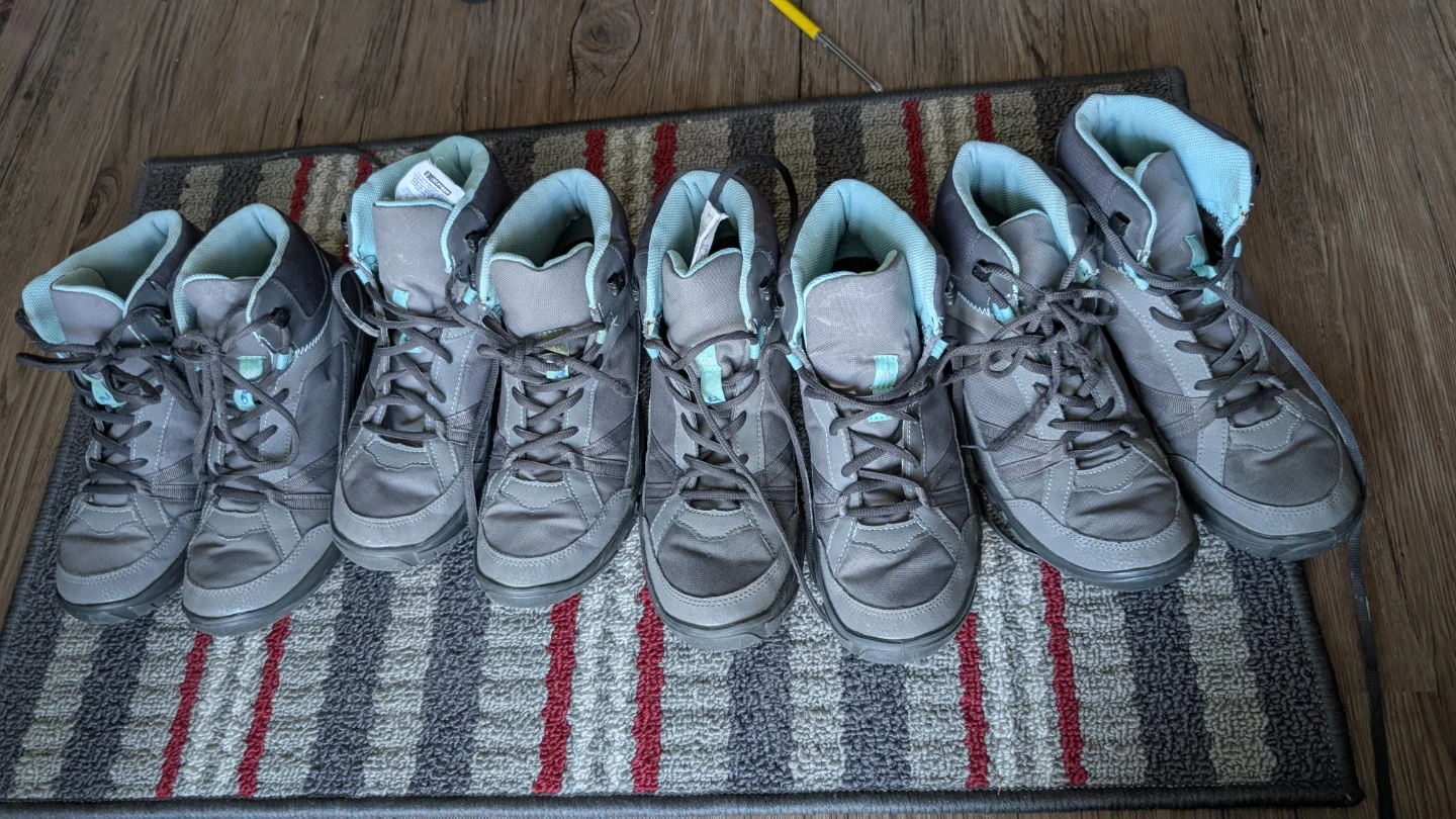 Decathlon hiking shoes - photo 3