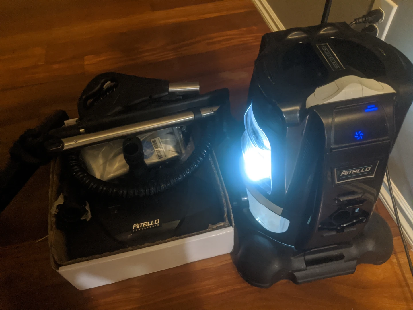 Ritello Vacuum Cleaner