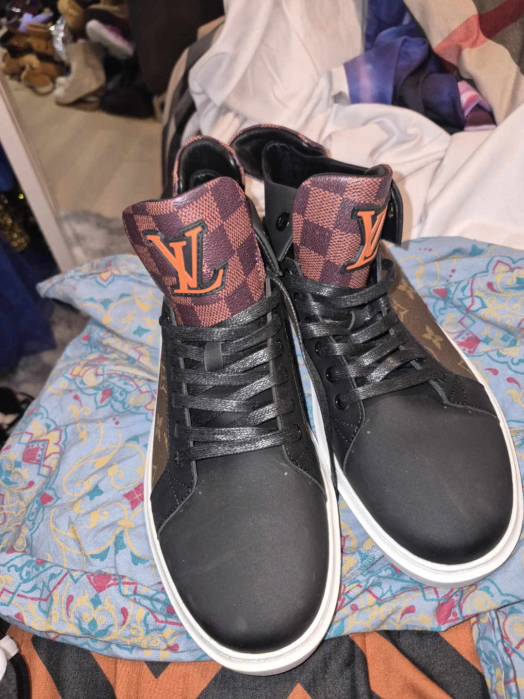 Louis Vuitton Sneakers - photo 3