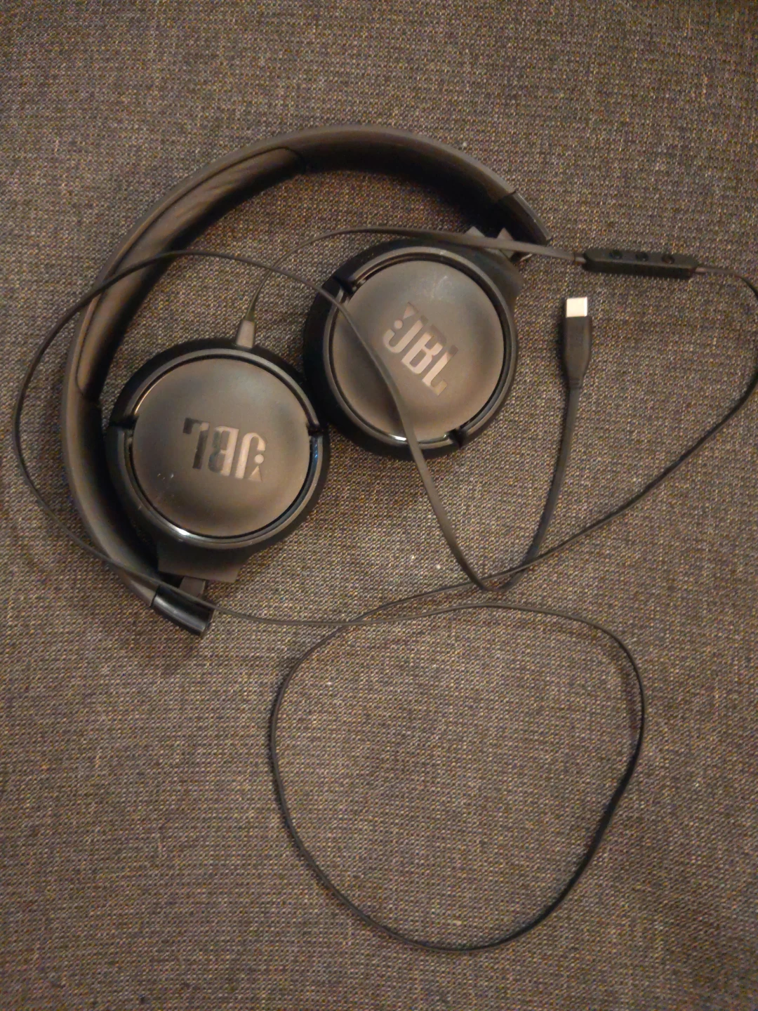 JBL Headphones (Wired) USB C
