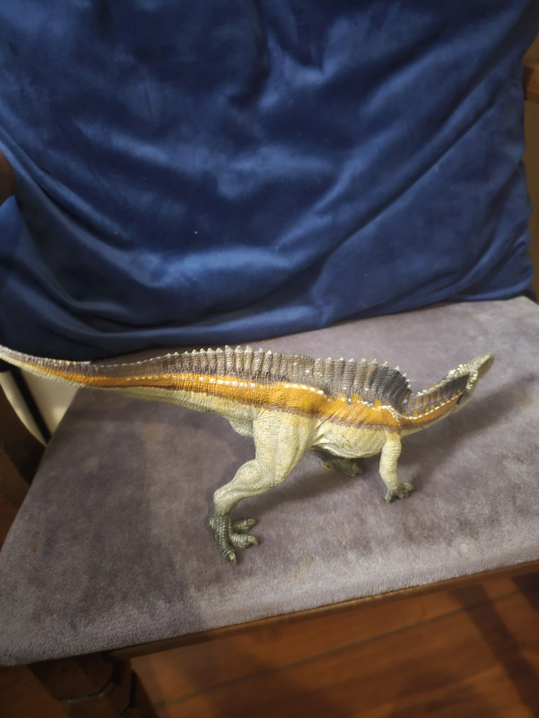 Papo Acrocanthosaurus dinosaur figure (Model #55062) - photo 2