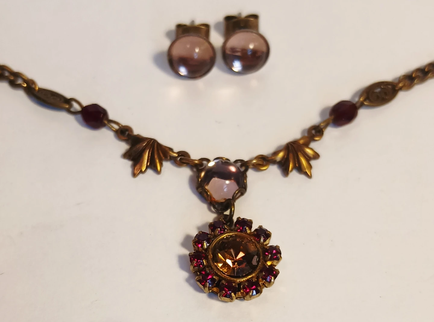 Vintage Gold Tone Necklace and Earrings Set - photo 2