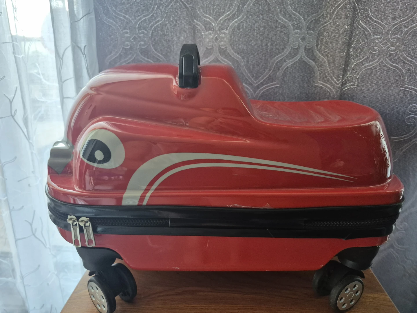 Red Tucci Italy Kids Luggage - 20"