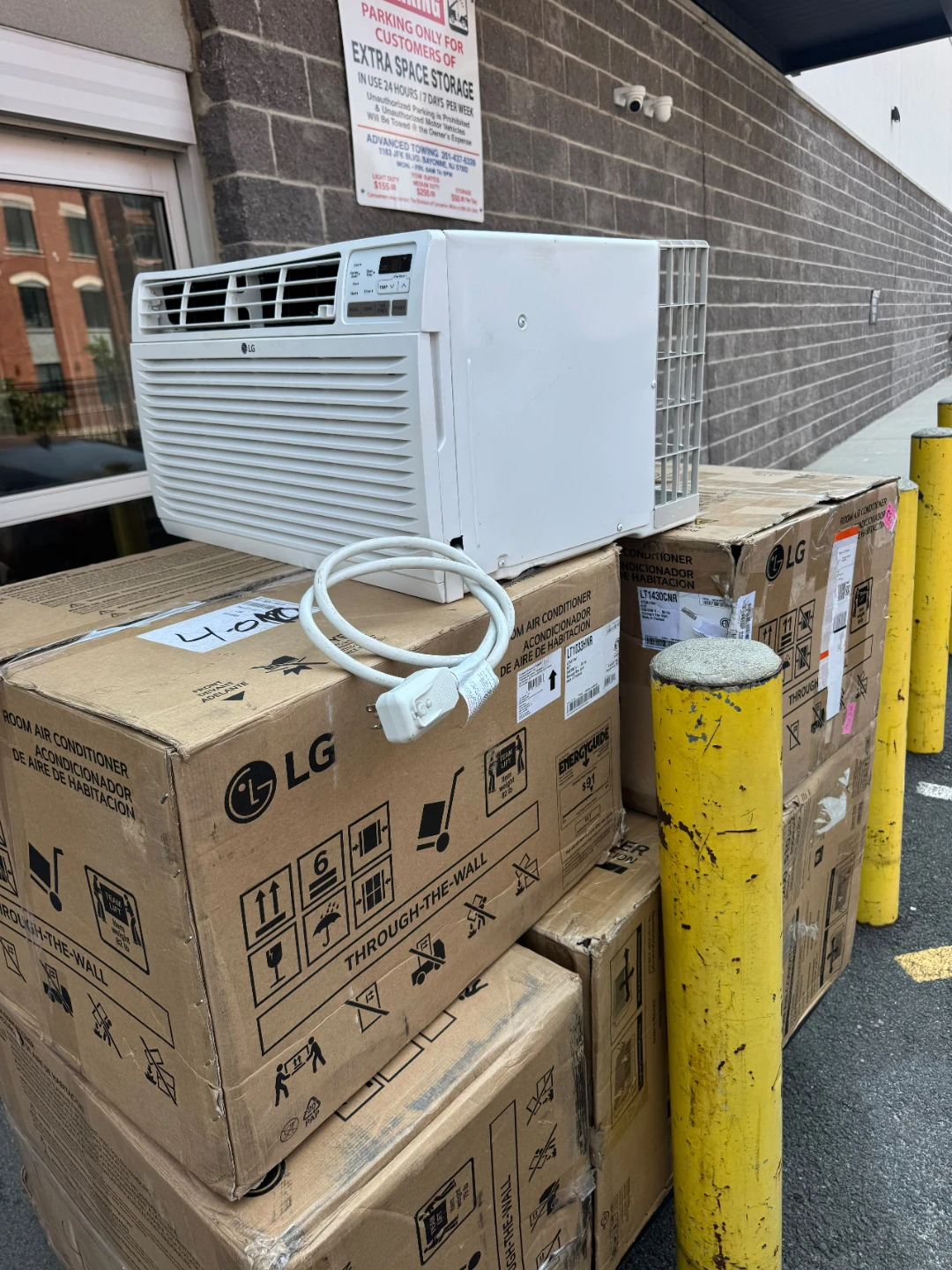 LG THROUGH-THE-WALL AC'S - photo 2