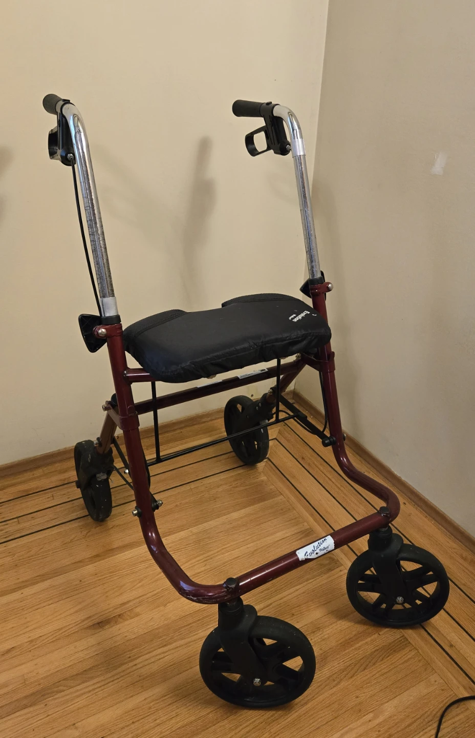 Evolution Rollator Walker with Seat