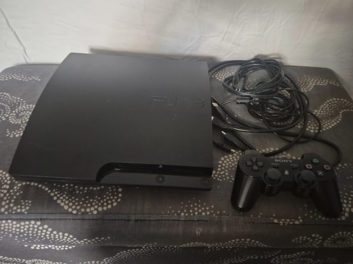 Sony 160GB PlayStation 3 (PS3) Console with Controller