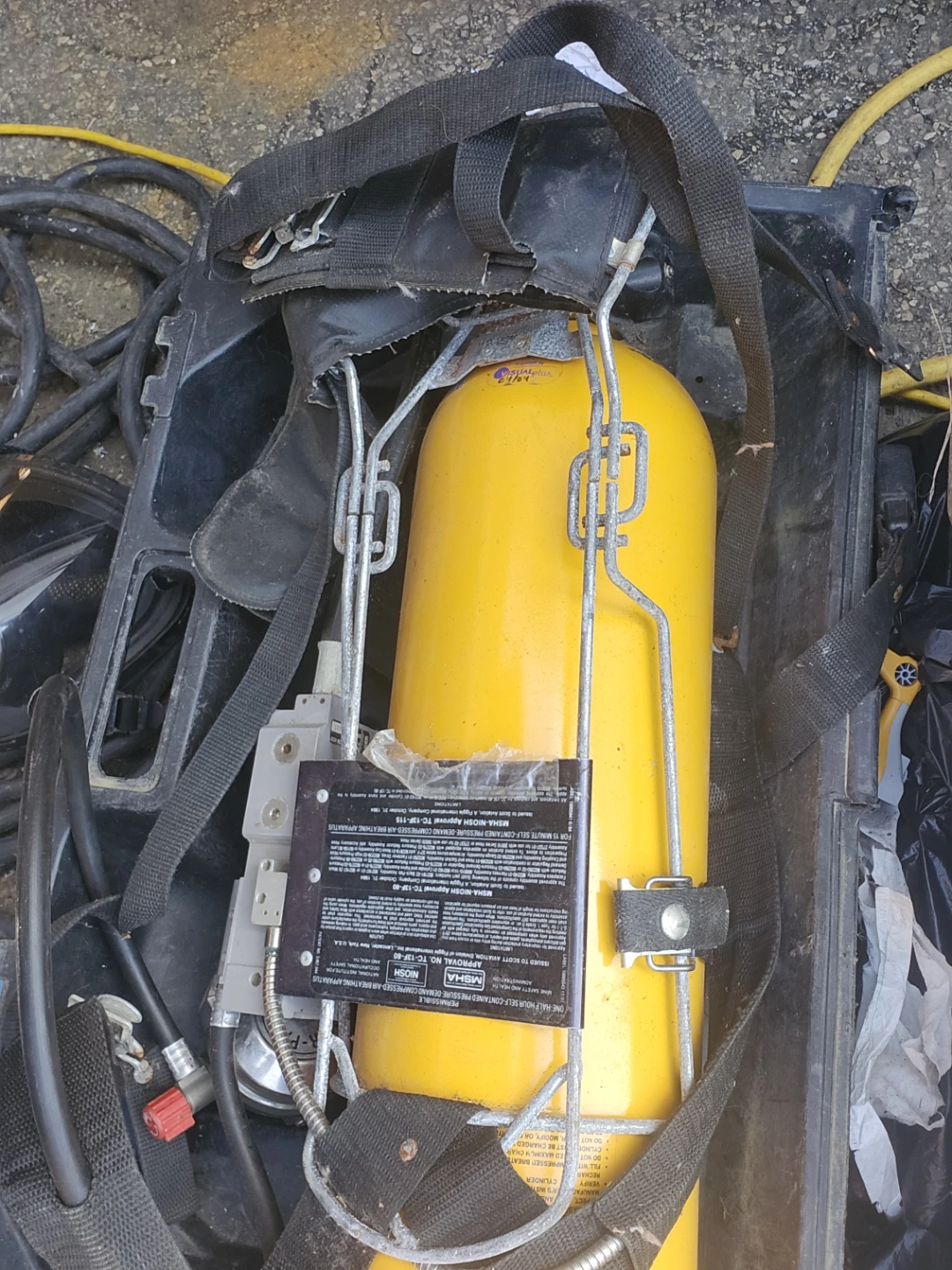 Yellow SCBA Tank with Mask - photo 2