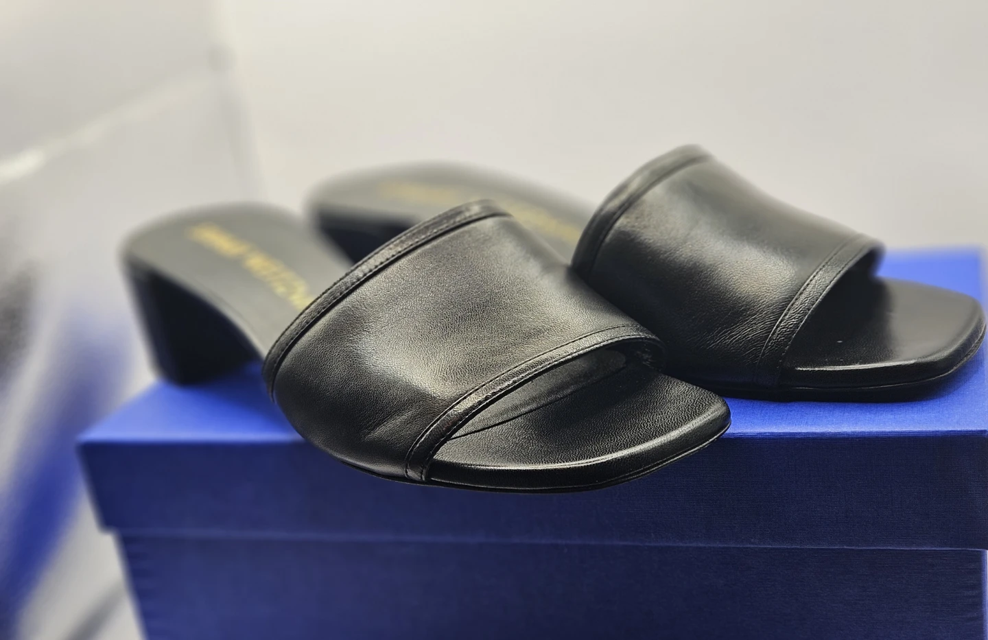 Brand new stuart weitzman leather sandals