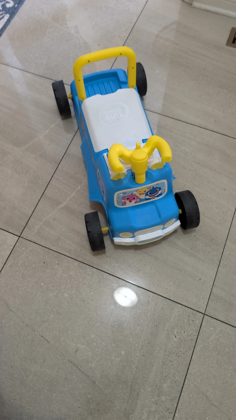 Baby Shark Ride-On Push Car - photo 2