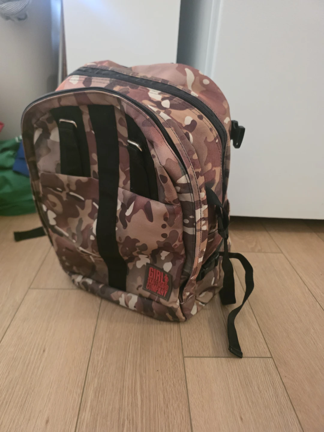 GIRLS CAMPING COMPANY Camo Backpack