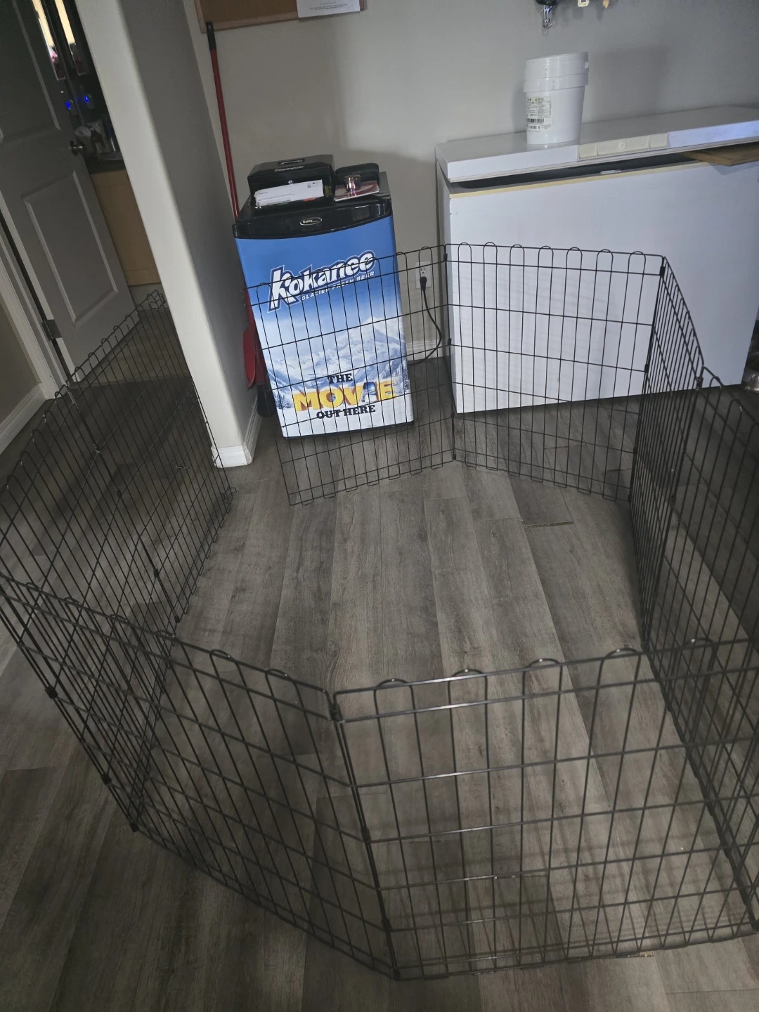 Black Metal Dog Playpen