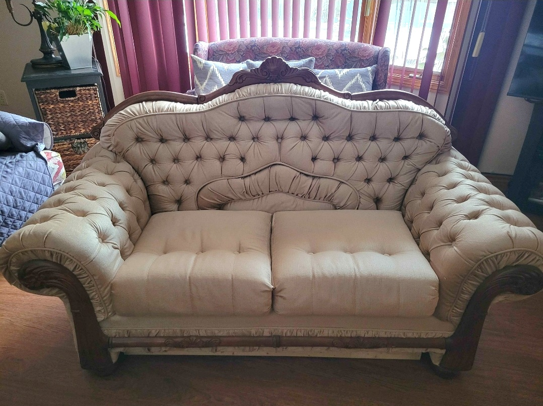 3 piece Tufted Loveseat Sofa & Chair (open to Reasonable offers) - photo 4