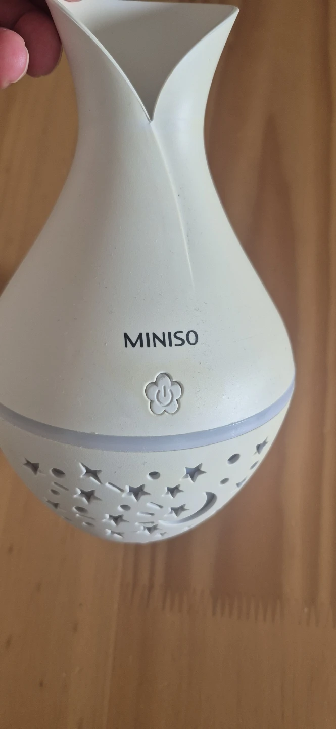 MINISO humidifier