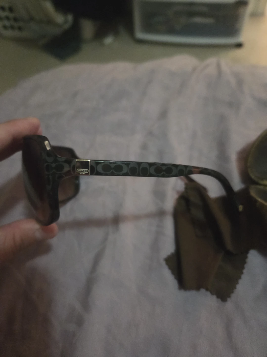 Coach Sunglasses with Case - photo 2