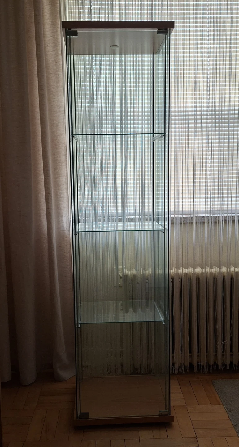 Glass display cabinet with wood top and bottom - photo 2