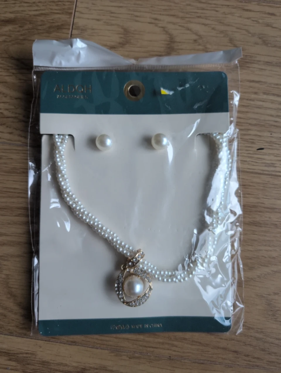 Pearl Necklace and Earring Set