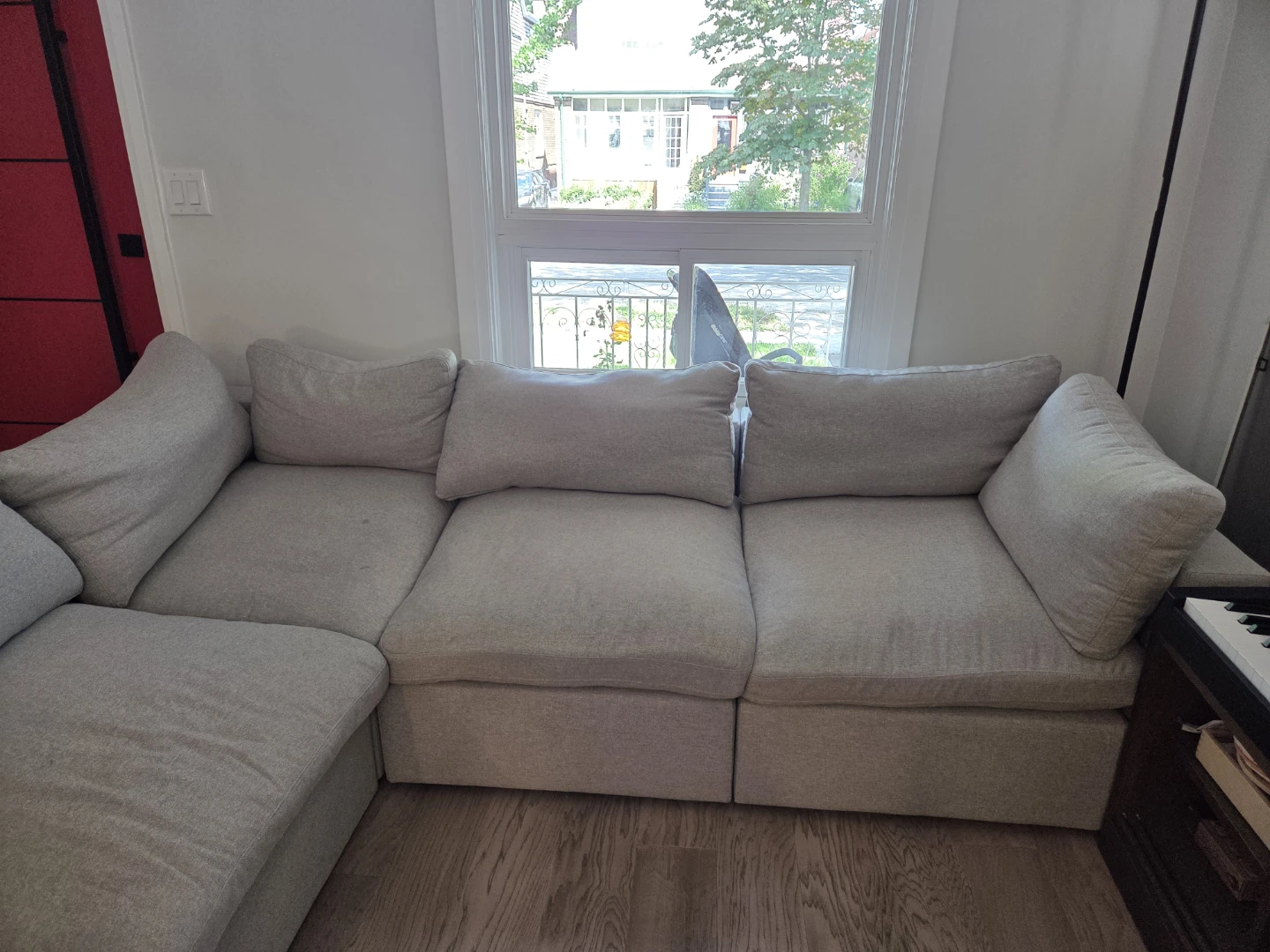 Cozey Ciello Sectional Sofa - Light Grey