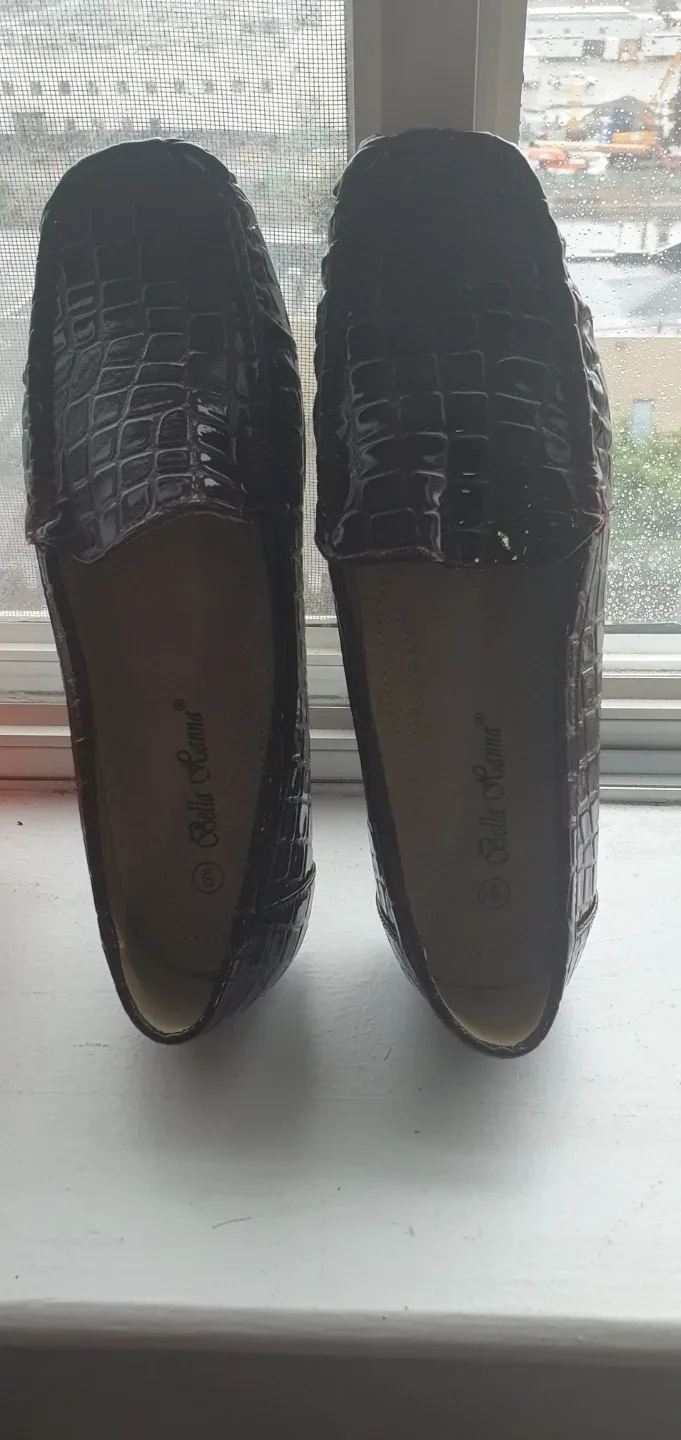 Bella Hanna Women's Loafers Size 9W