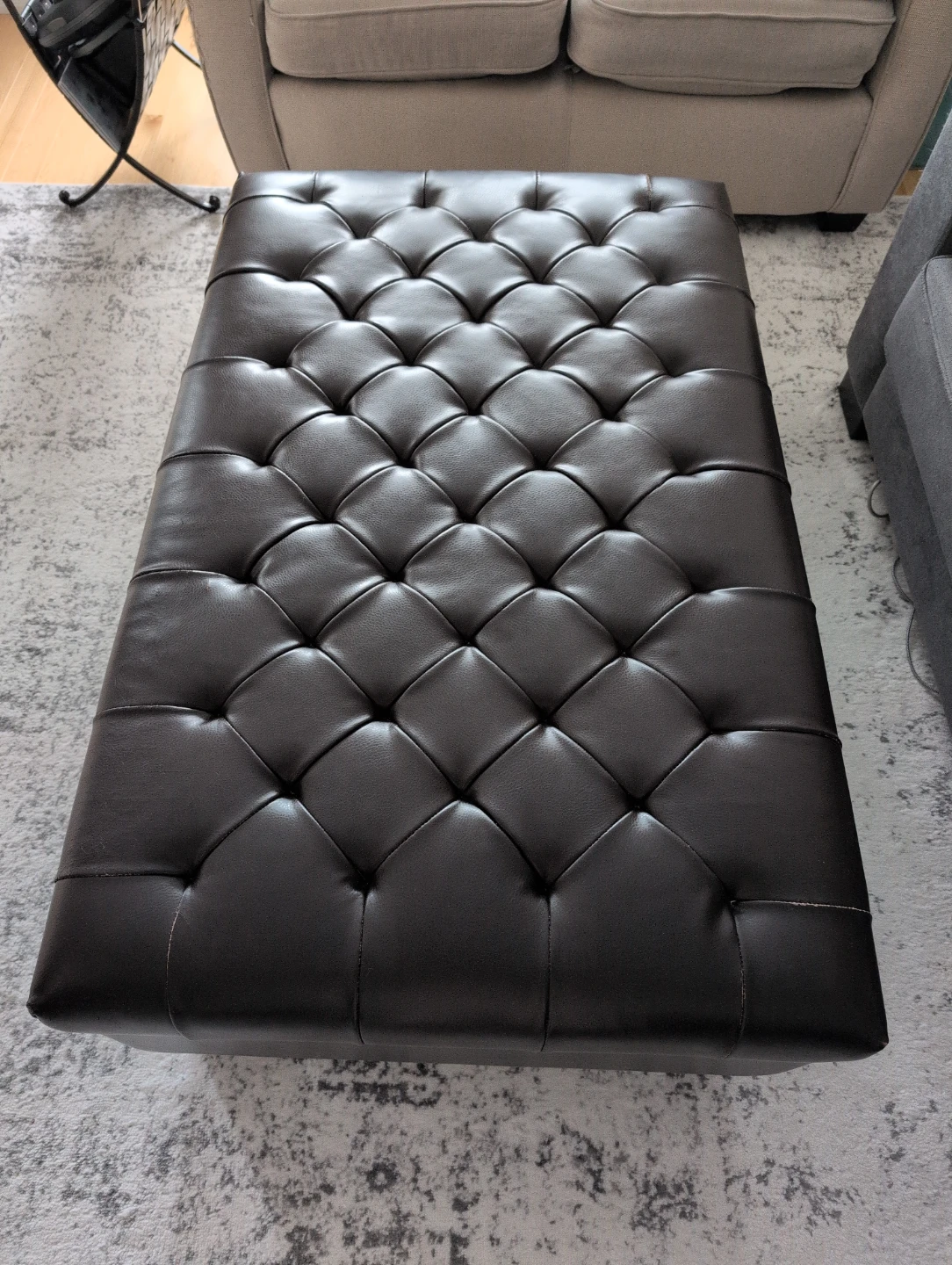 Large 46 x 28 Tufted Leather Storage Ottoman