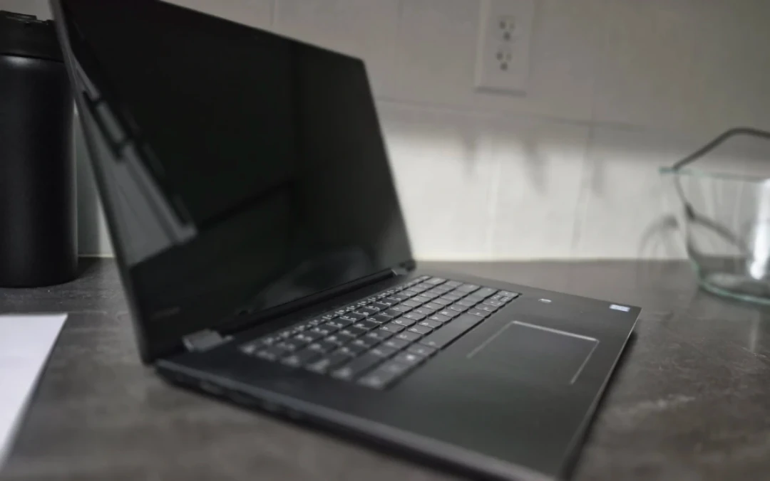 Lenovo 2 in 1 laptop with Chrome OS