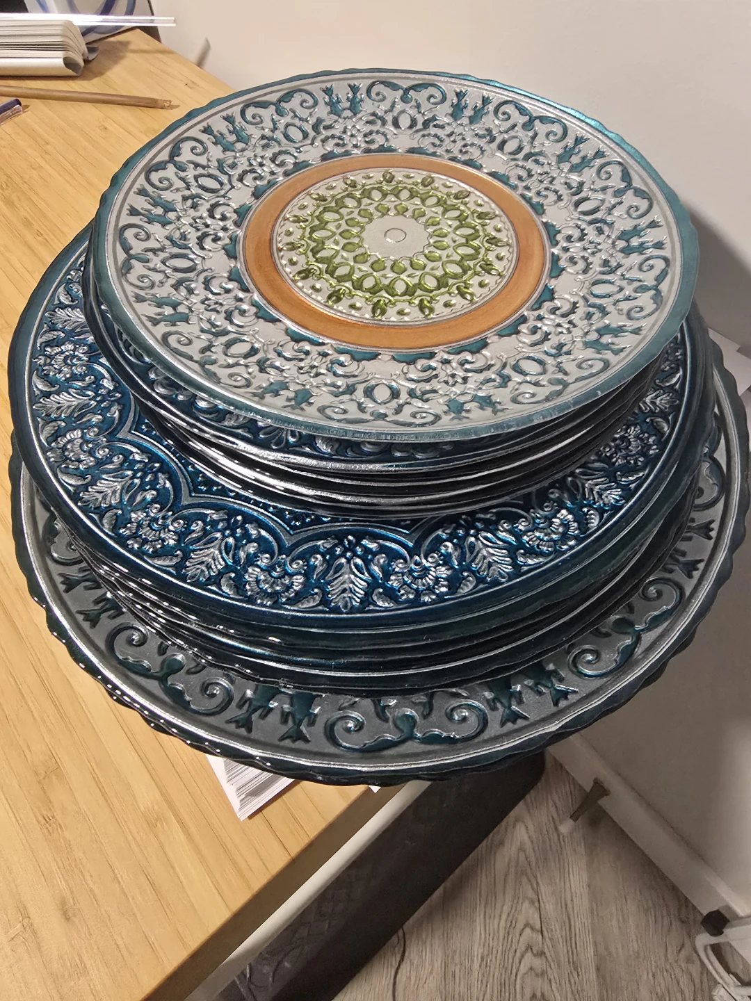Decorative Charger Plates Set