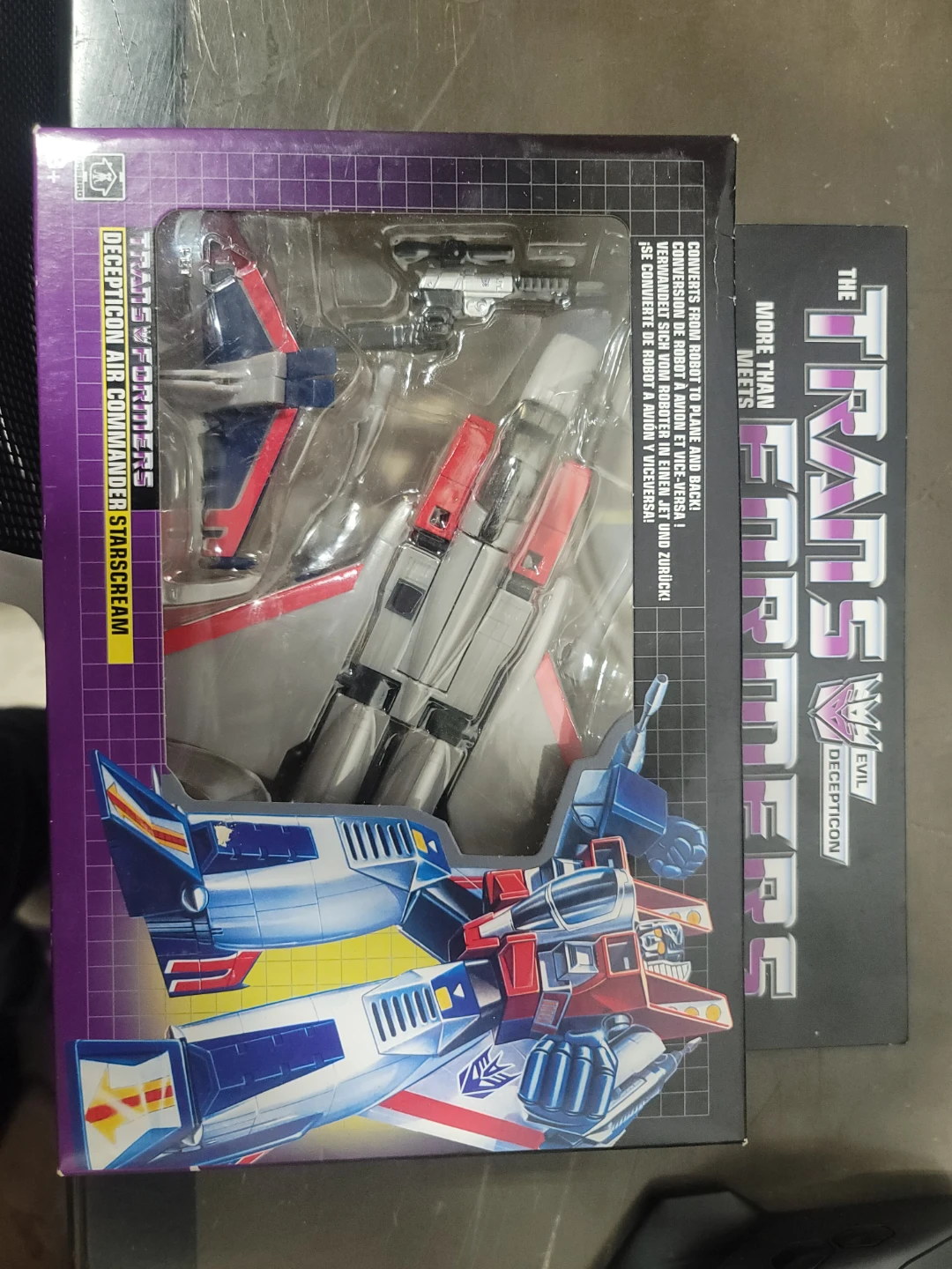 Transformers G1 Starscream Action Figure - photo 3