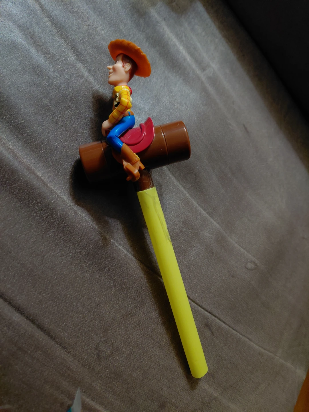 Toy Story Woody riding a barrel pen topper - photo 2