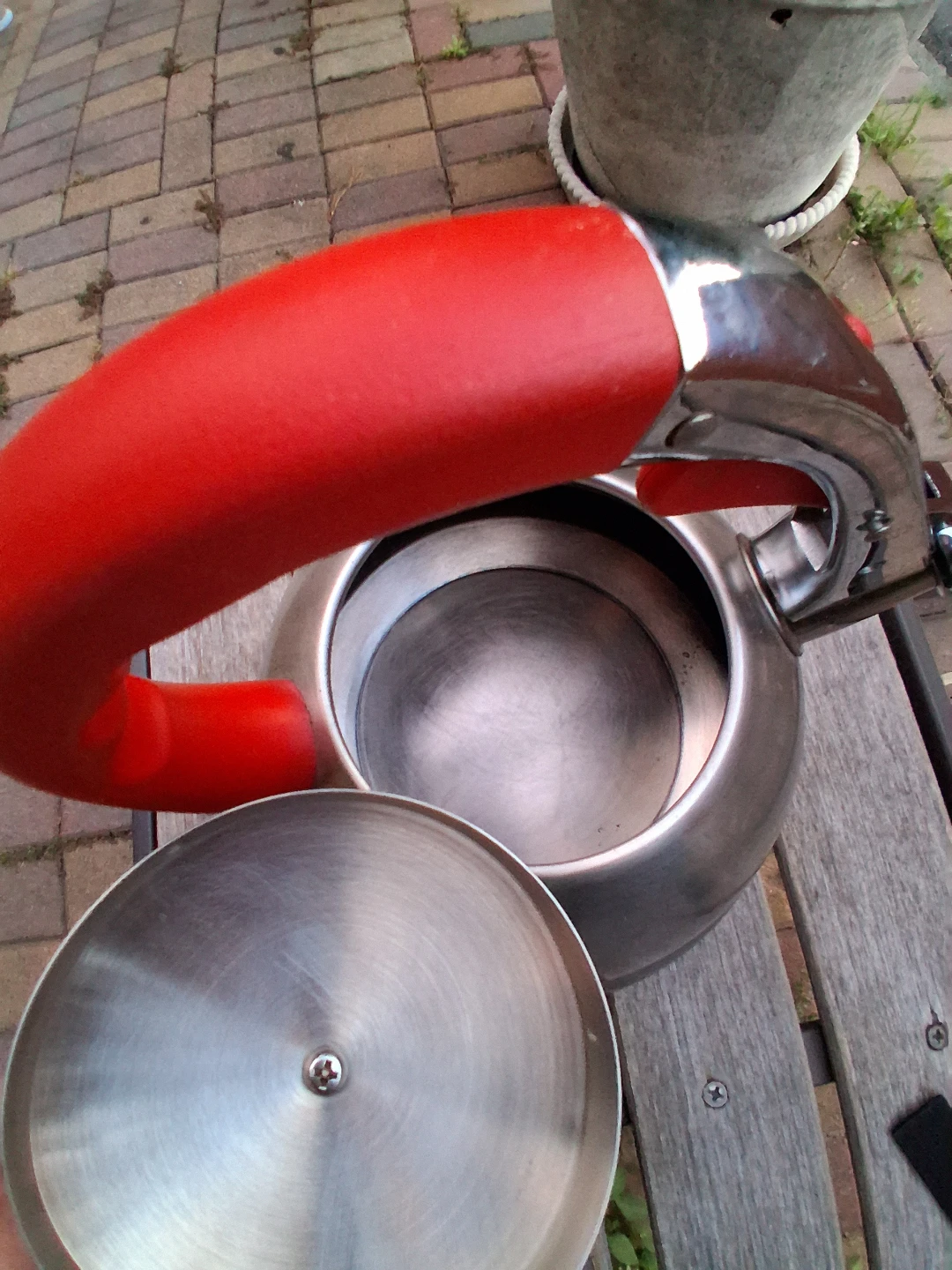 EUROPE WARE Stainless Steel Whistling Kettle with Red Handle - photo 4