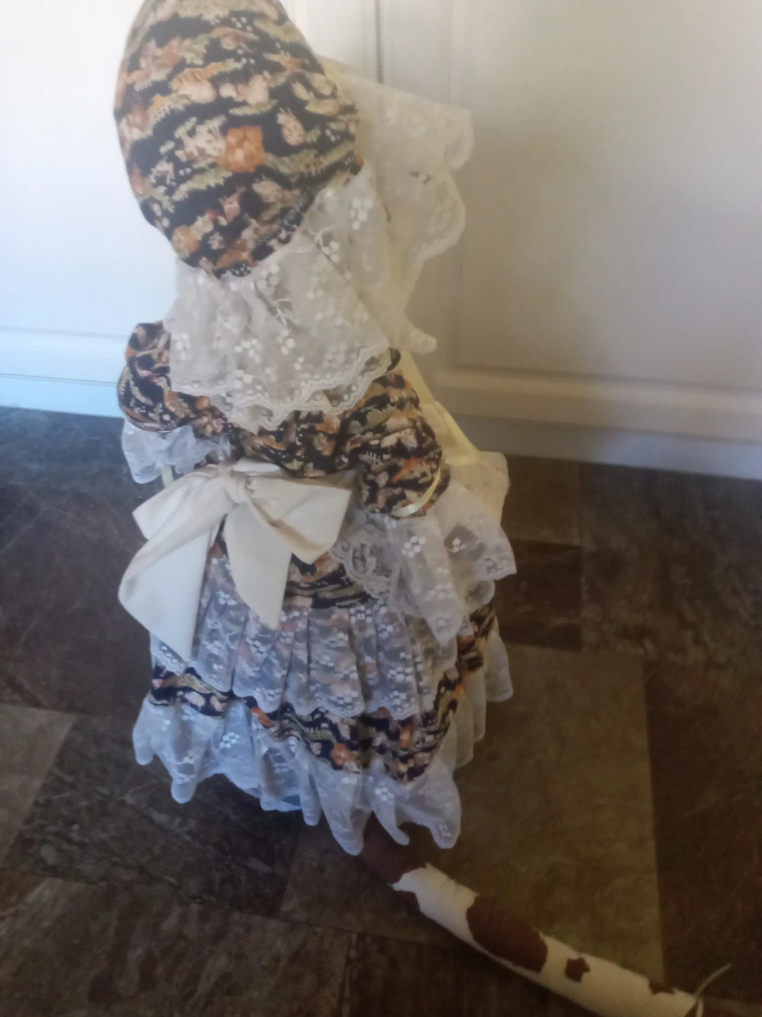 Decorative Cow Figurine with Dress - photo 3
