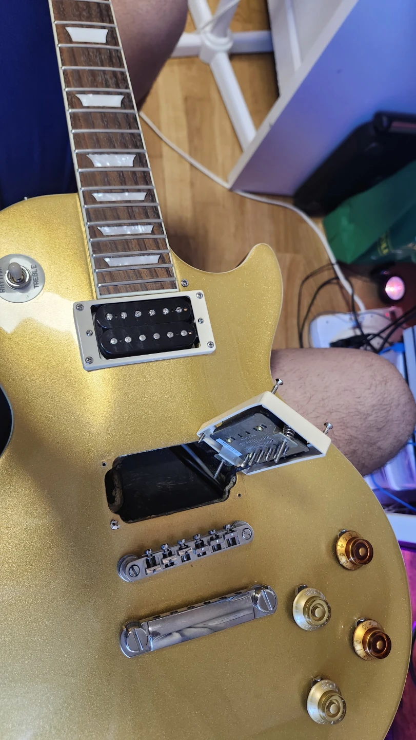 Epiphone Limited Edition Electric Guitar - Gold - photo 4