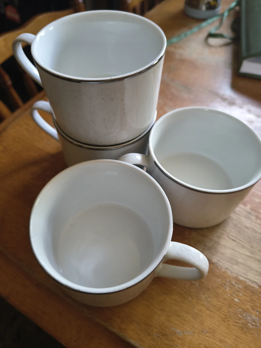Set of 4 White Ceramic Coffee Cups with Silver Trim - photo 2