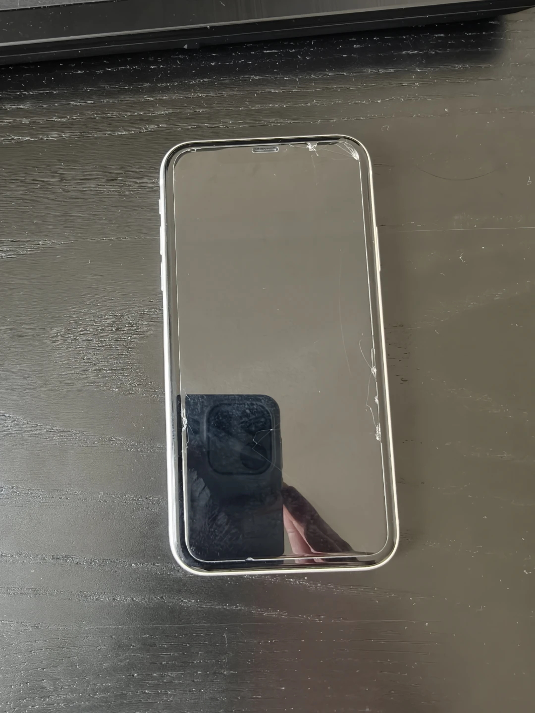 Apple iPhone 11 White (needs repair) - photo 3