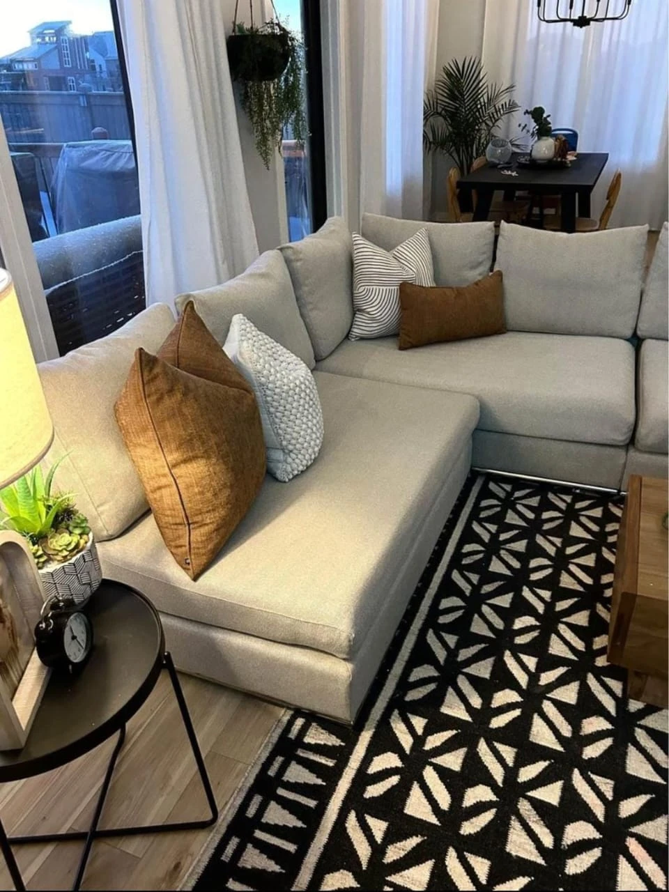 Sectional couch - photo 3