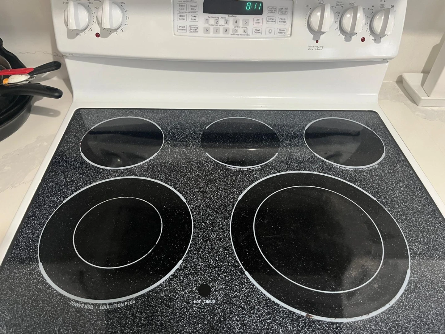 GE 30" free standing stove - photo 2